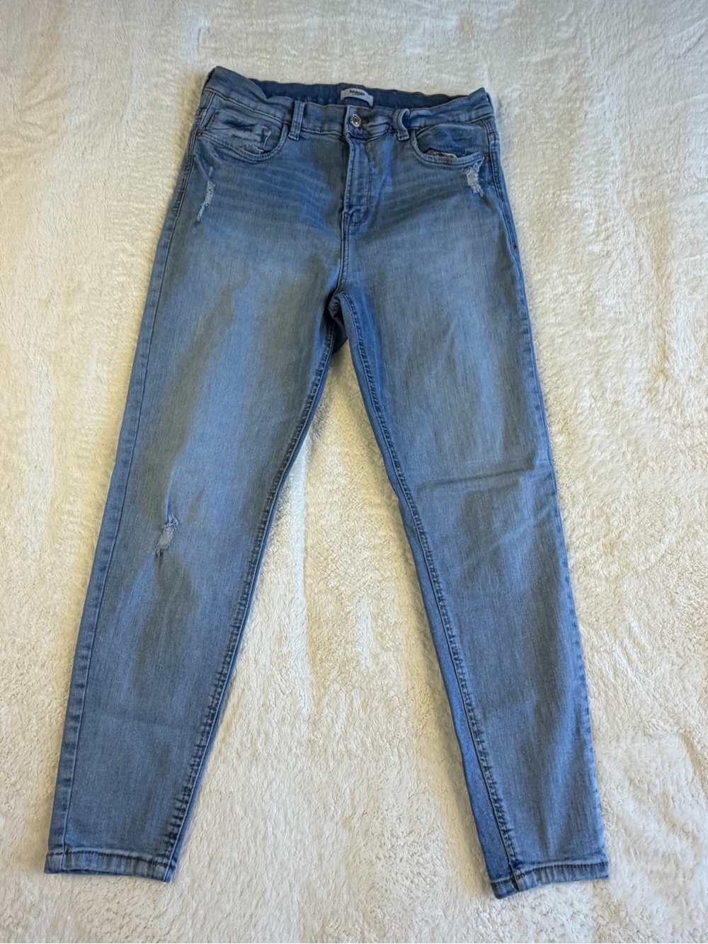 Kensie Light Wash Skinny Jeans in Blue
